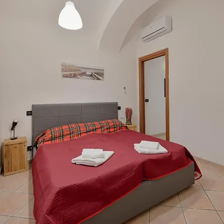 Guesthost - La Perla Nel Borgo - Cozy