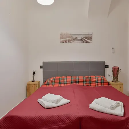 Guesthost - La Perla Nel Borgo - Cozy Apartman *